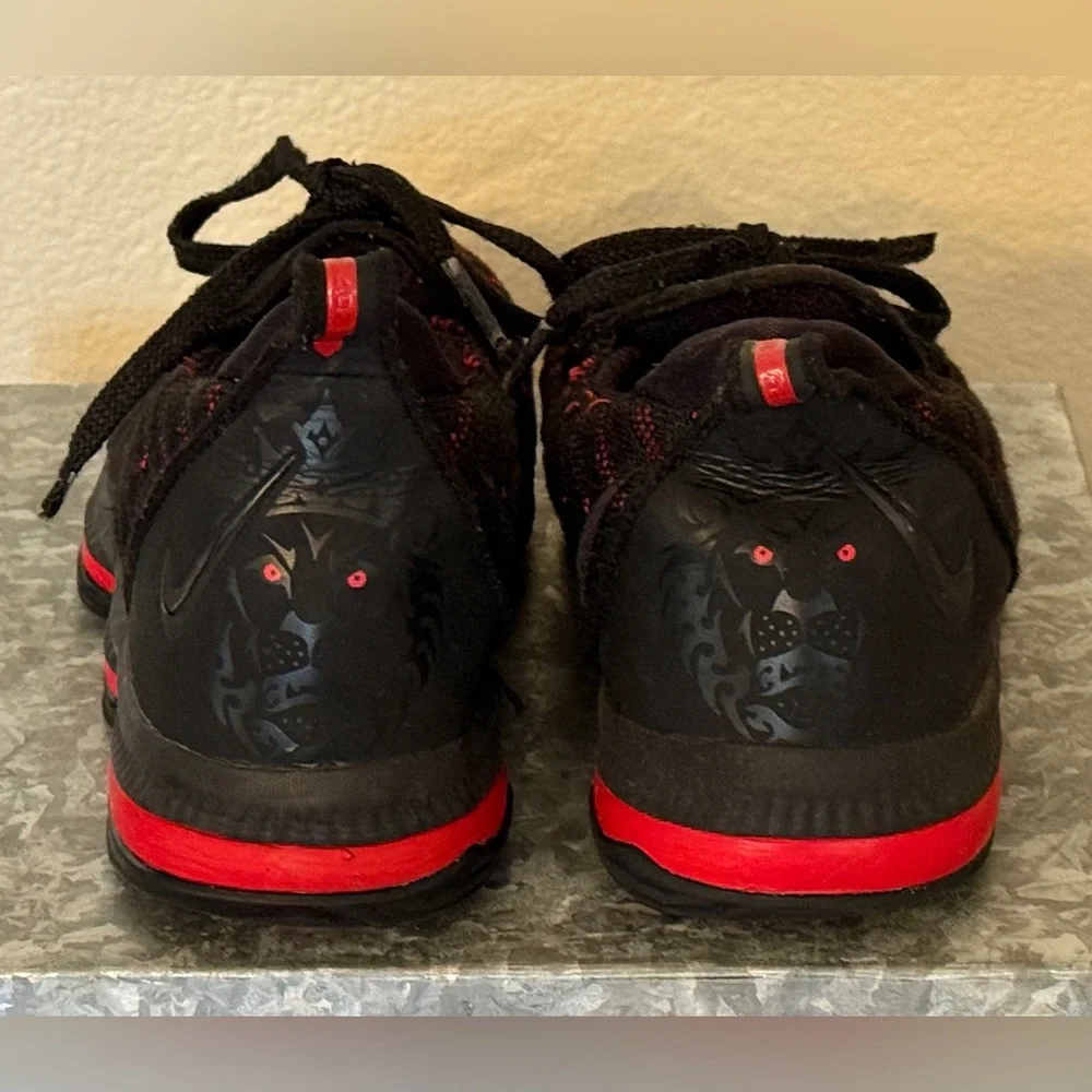 Nike LeBron 16 Black and Red Athletic Shoes, AQ2467-002, Size 3Y - Picture 4 of 8